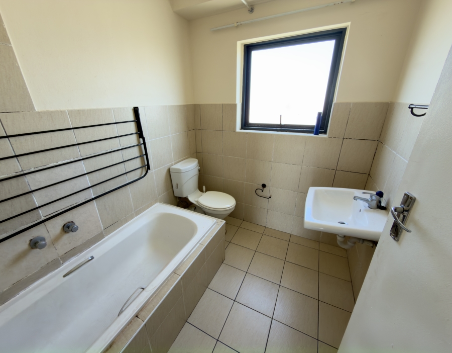 2 Bedroom Property for Sale in Parklands East Western Cape